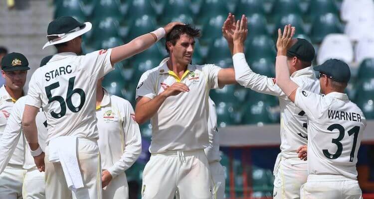 Australia defeated Pakistan in second Test to clinch series